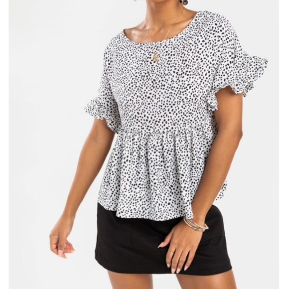 Francesca's Collections Tops - MiAmi Chiffon Ruffled Blouse
